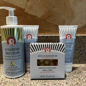 First Aid Beauty Body Cleansing Bar and 2 Ultra Repair Body Lotions Set !! NEW